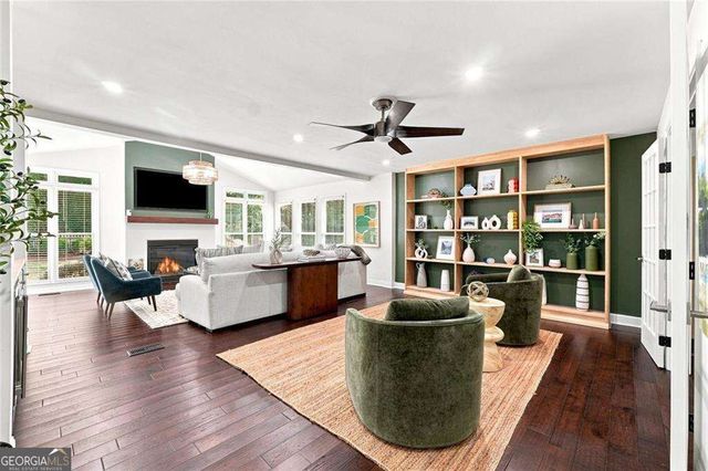 4978 Heatherdale Lane, Atlanta, GA 30360