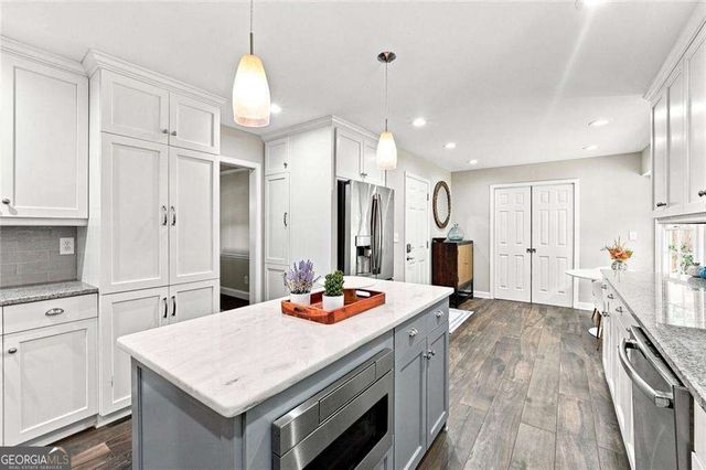 4978 Heatherdale Lane, Atlanta, GA 30360