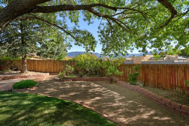 7916 American Heritage Drive NE, Albuquerque, NM 87109