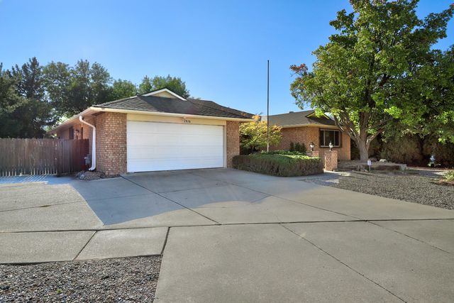 7916 American Heritage Drive NE, Albuquerque, NM 87109