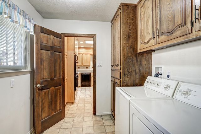 7916 American Heritage Drive NE, Albuquerque, NM 87109