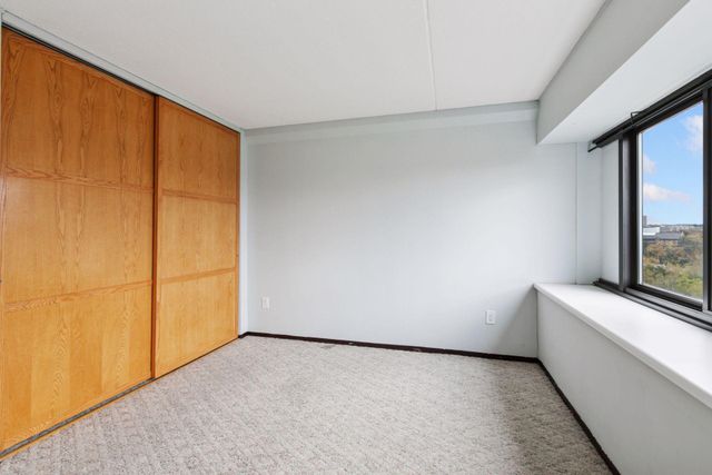 1920 S 1st Street 707, Minneapolis, MN 55454