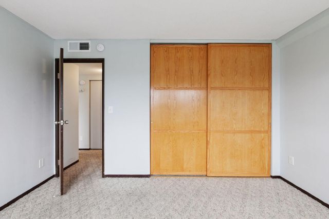 1920 S 1st Street 707, Minneapolis, MN 55454