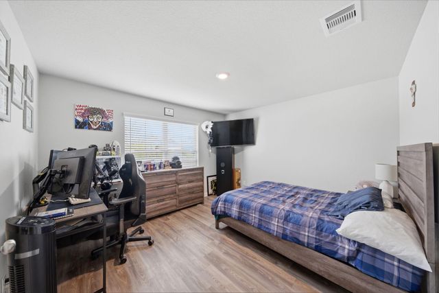 1202 Filly Creek Drive, Alvin, TX 77511