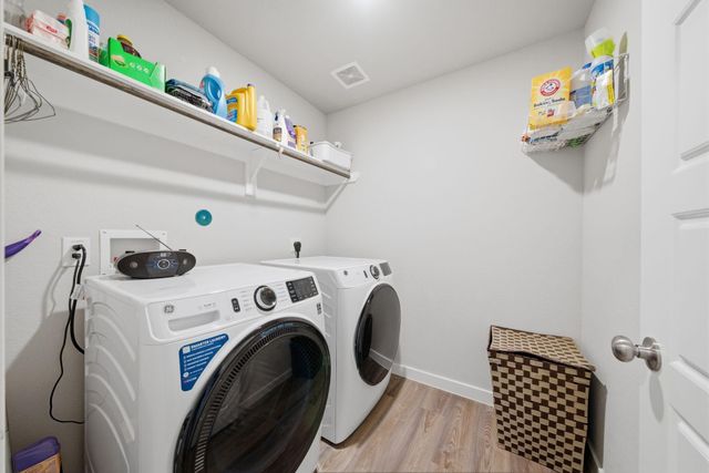 1202 Filly Creek Drive, Alvin, TX 77511