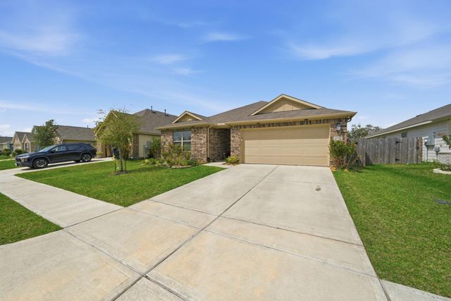 1202 Filly Creek Drive, Alvin, TX 77511