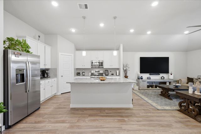 1202 Filly Creek Drive, Alvin, TX 77511