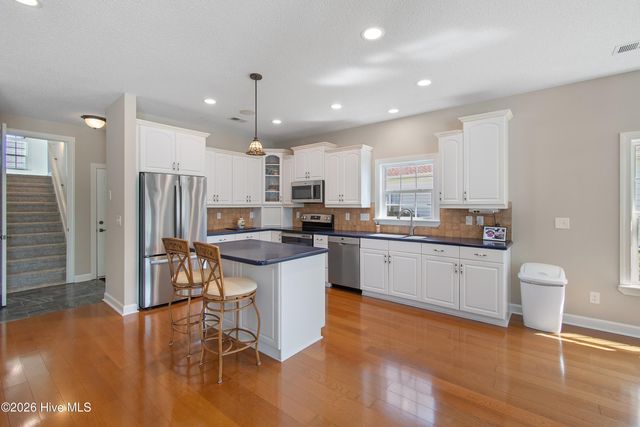 1097 Edenton Drive NW, Calabash, NC 28467