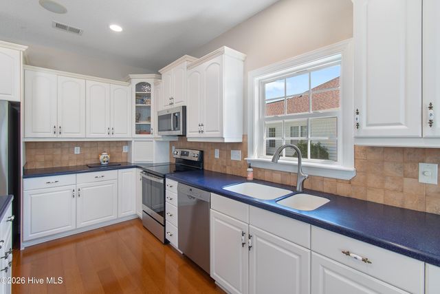1097 Edenton Drive NW, Calabash, NC 28467