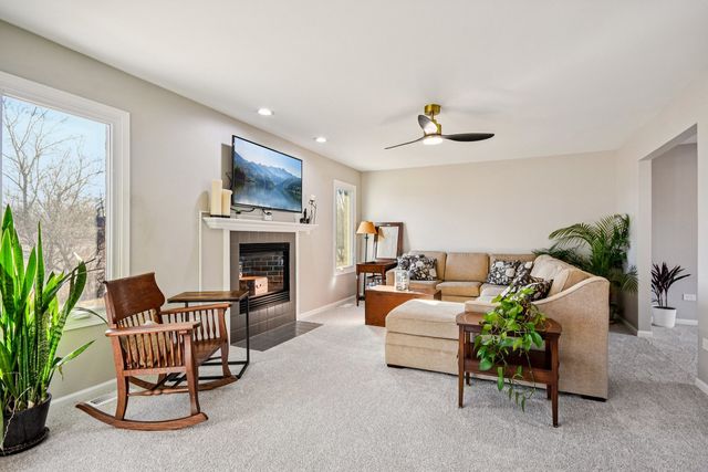 24395 Patriot Lane, Crete, IL 60417