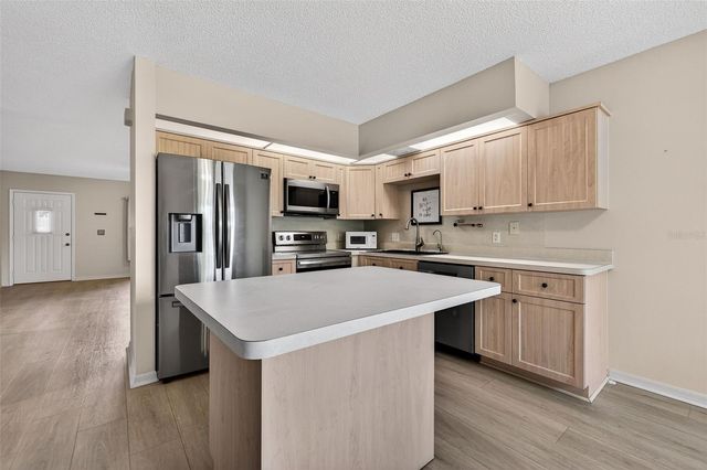 2231 UTOPIAN DRIVE E 219, Clearwater, FL 33763