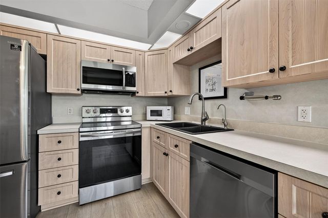 2231 UTOPIAN DRIVE E 219, Clearwater, FL 33763