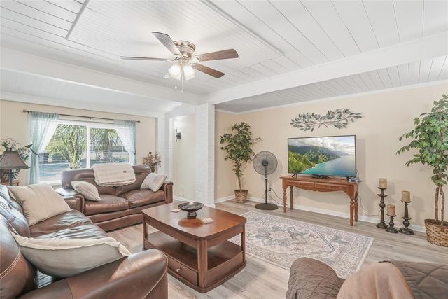 12109 FOREST HILLS DRIVE, Tampa, FL 33612