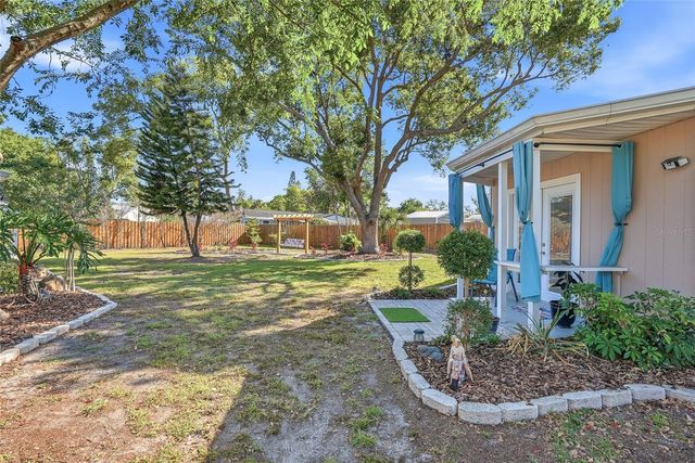 12109 FOREST HILLS DRIVE, Tampa, FL 33612
