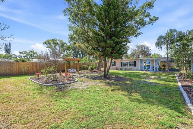 12109 FOREST HILLS DRIVE, Tampa, FL 33612