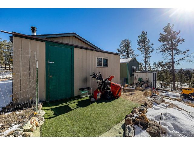 201 Lake Dr, Florissant, CO 80816