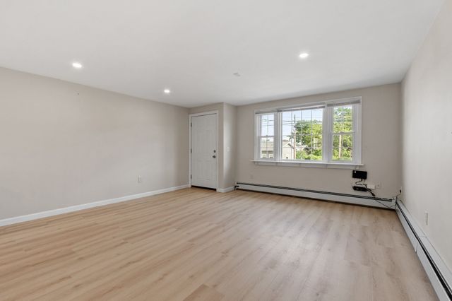 274 Main St 7, Acton, MA 01720
