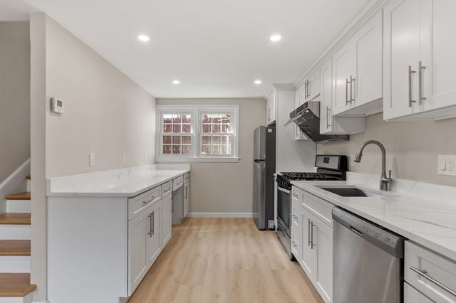 274 Main St 7, Acton, MA 01720