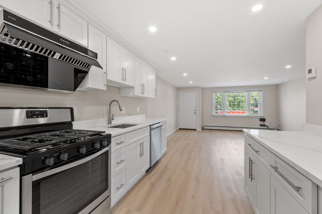 274 Main St 7, Acton, MA 01720