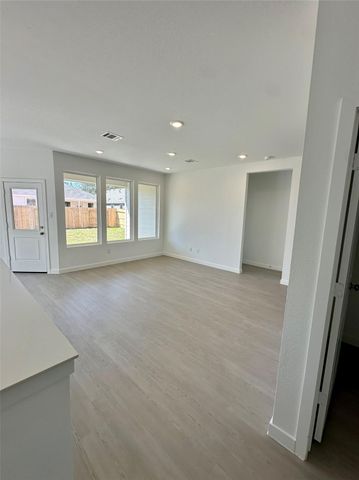 10650 Ellerston Road, Cleveland, TX 77327