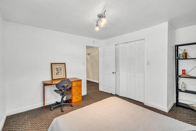 2720 Portola Way, Sacramento, CA 95818