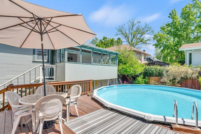 2720 Portola Way, Sacramento, CA 95818