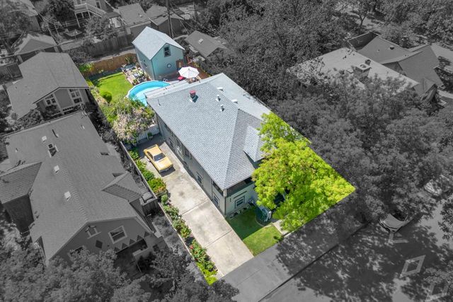 2720 Portola Way, Sacramento, CA 95818