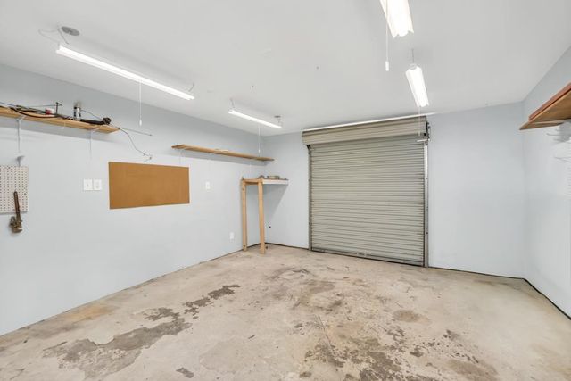 2720 Portola Way, Sacramento, CA 95818