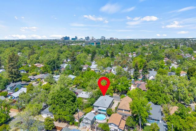 2720 Portola Way, Sacramento, CA 95818