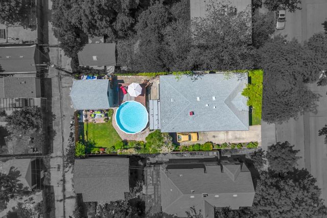 2720 Portola Way, Sacramento, CA 95818