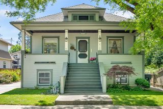 2720 Portola Way, Sacramento, CA 95818