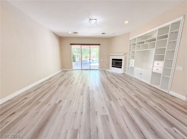 6892 April Wind Avenue, Las Vegas, NV 89131