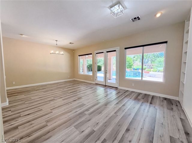 6892 April Wind Avenue, Las Vegas, NV 89131