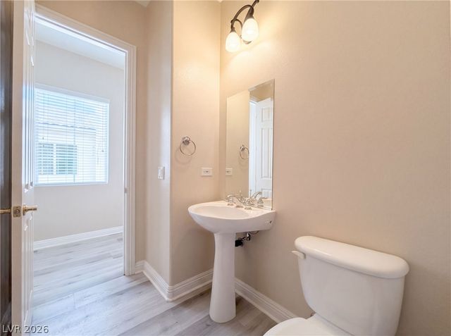6892 April Wind Avenue, Las Vegas, NV 89131