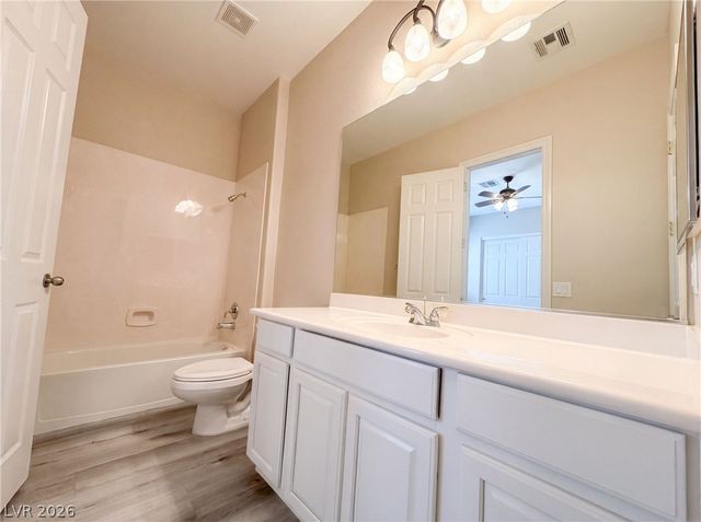 6892 April Wind Avenue, Las Vegas, NV 89131