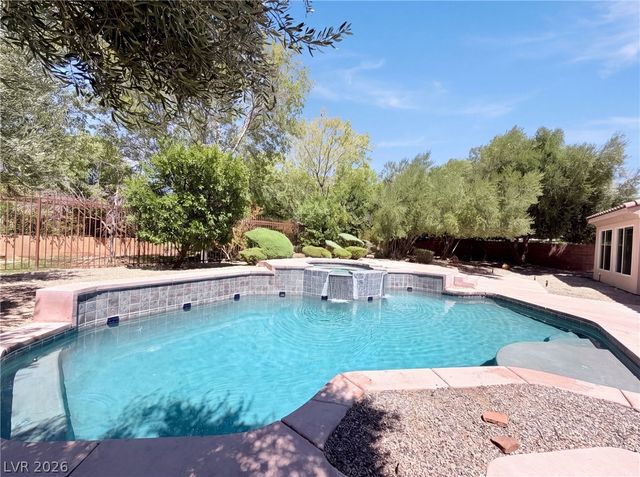 6892 April Wind Avenue, Las Vegas, NV 89131
