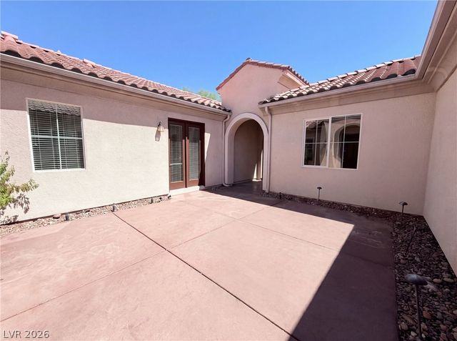 6892 April Wind Avenue, Las Vegas, NV 89131