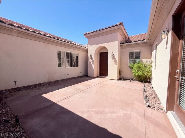 6892 April Wind Avenue, Las Vegas, NV 89131