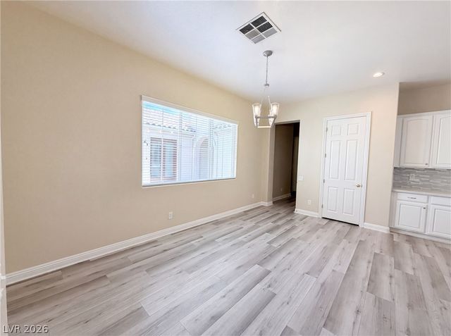 6892 April Wind Avenue, Las Vegas, NV 89131