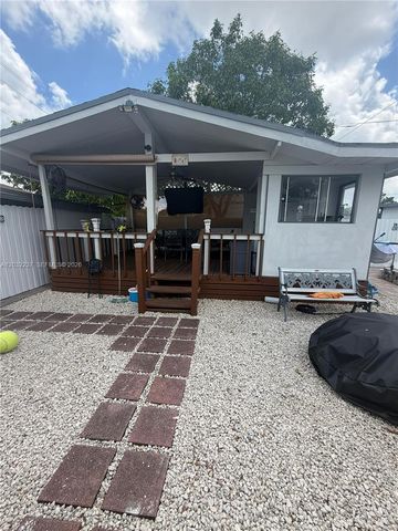 10415 NW 30th Ct, Miami, FL 33147