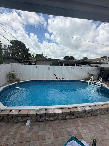 10415 NW 30th Ct, Miami, FL 33147