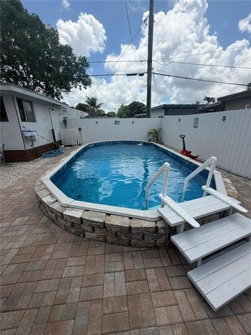 10415 NW 30th Ct, Miami, FL 33147