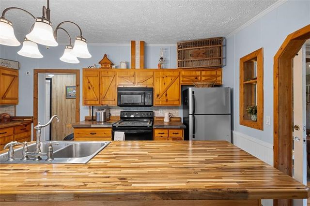 215 Erwin Road, Adairsville, GA 30103
