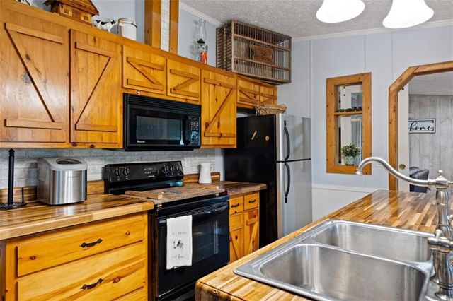 215 Erwin Road, Adairsville, GA 30103