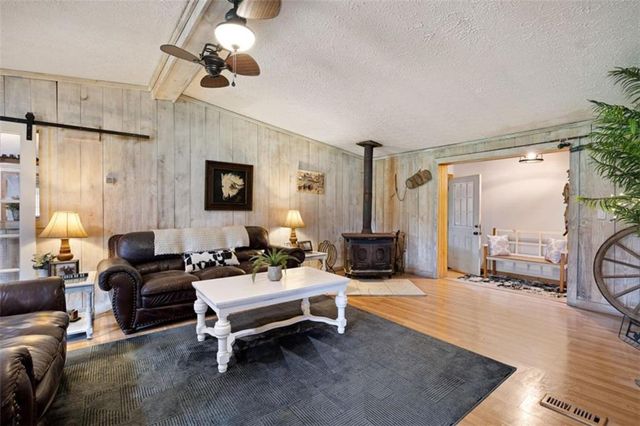 215 Erwin Road, Adairsville, GA 30103