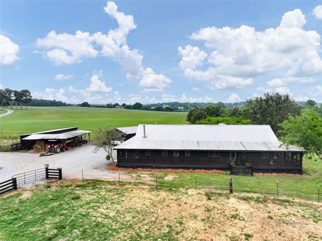 215 Erwin Road, Adairsville, GA 30103