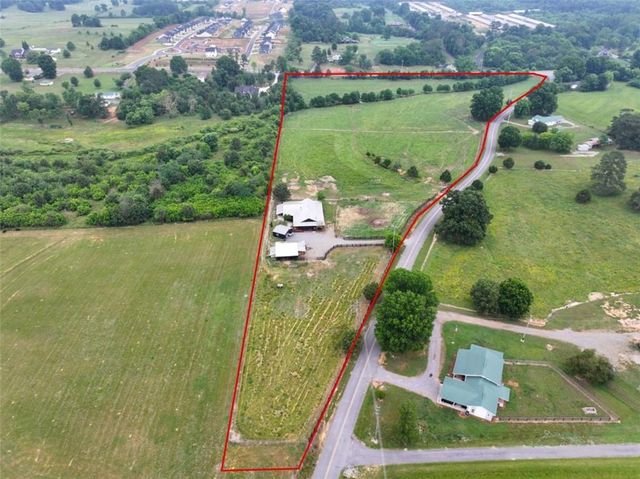 215 Erwin Road, Adairsville, GA 30103