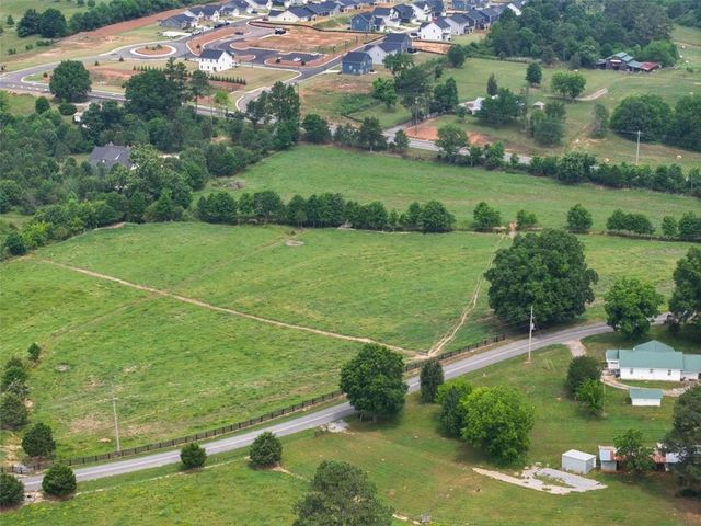 215 Erwin Road, Adairsville, GA 30103