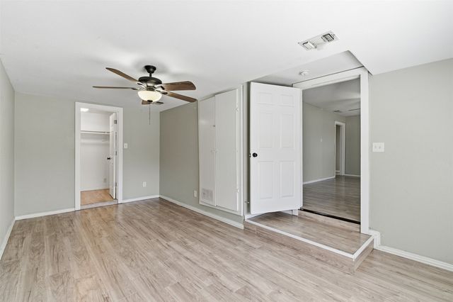 405 N Carr Avenue, Sherman, TX 75090