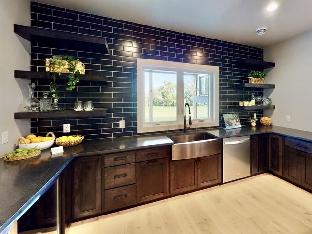 912 Westbridge Court, Waunakee, WI 53597
